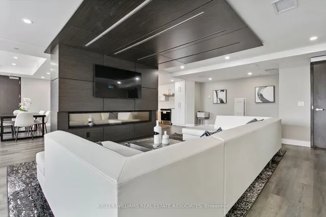 Additional image 32 of 15 Queen St Unit 1814