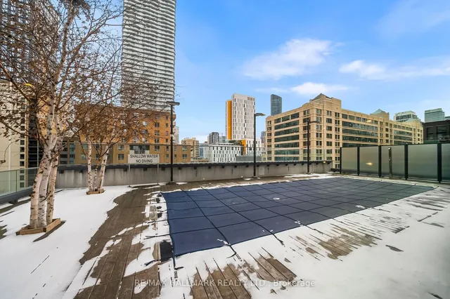 Additional image 33 of 159 Dundas St Unit 4004