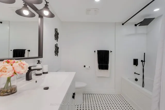 Additional image 29 of 18 Alderson Dr