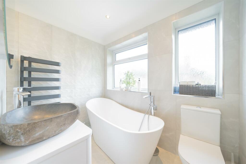 Additional image 23 of Low Wood Grove, Barnston, Wirral