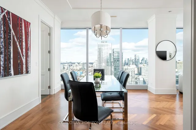 Additional image 5 of 183 Wellington St Unit 3703