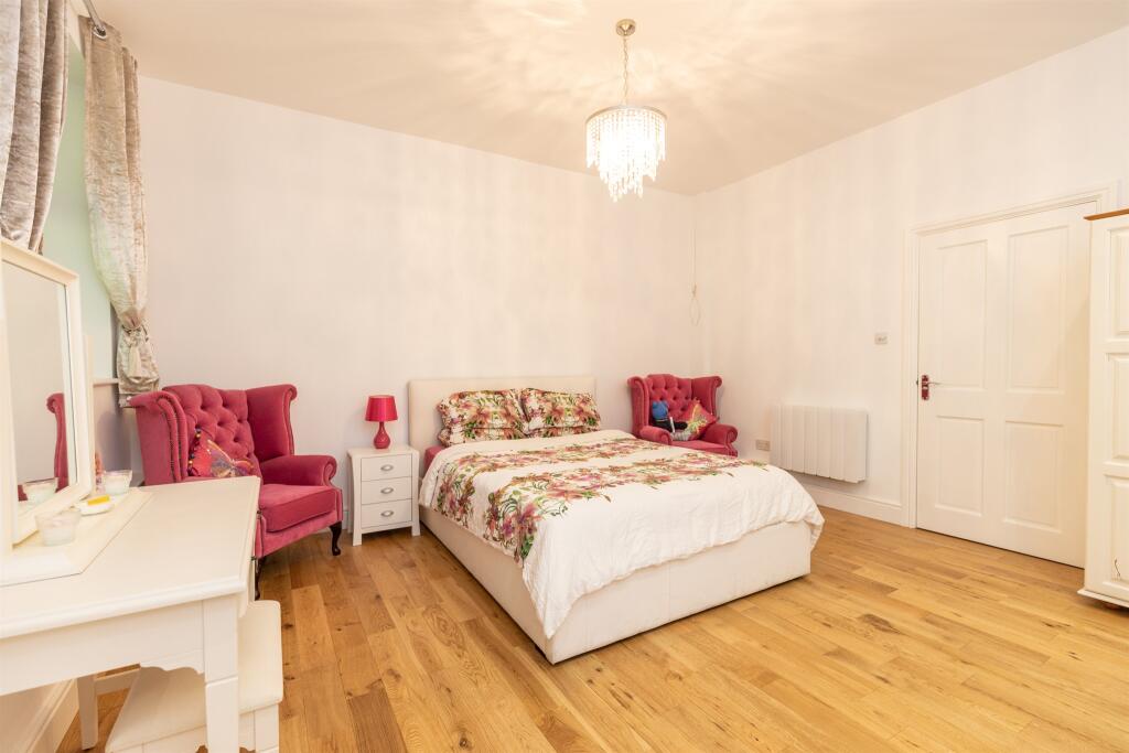 Additional image 20 of Taff Merthyr House, Treharris