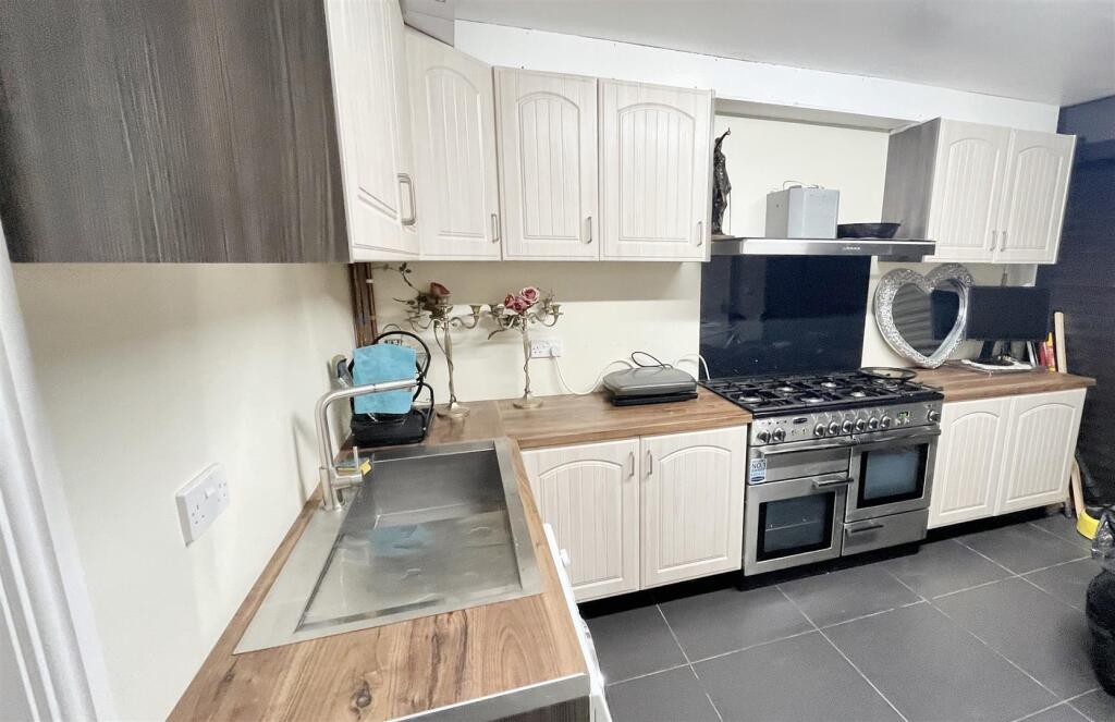 Additional image 13 of Green Road, Moseley