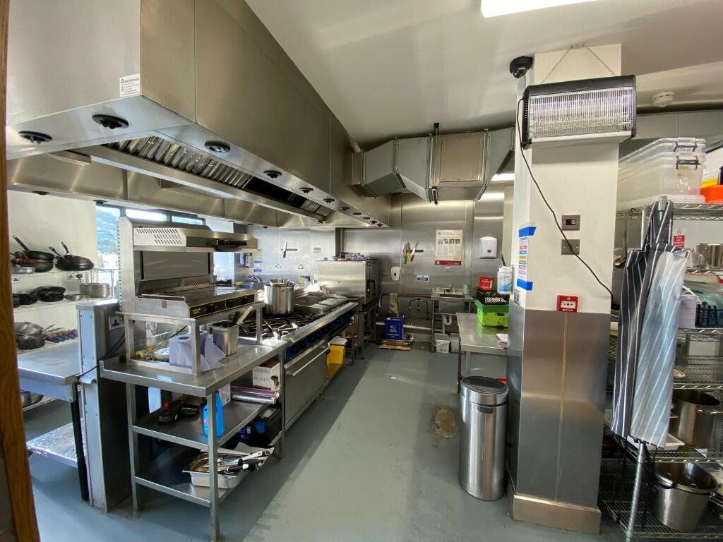 Additional image 17 of Hood Road, Barry, Vale Of Glamorgan, The, CF62