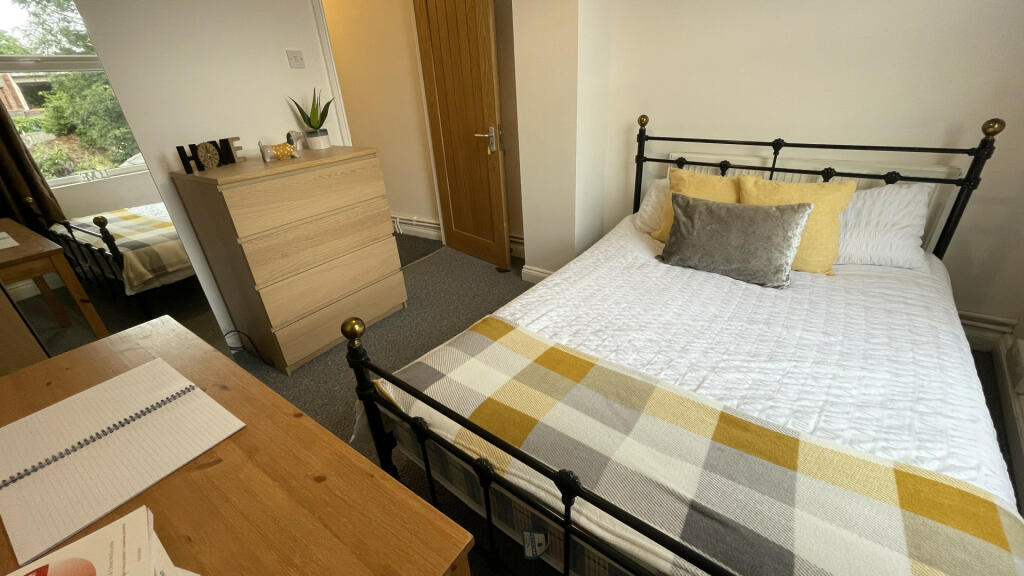 Additional image 9 of Chichester Street, Chester