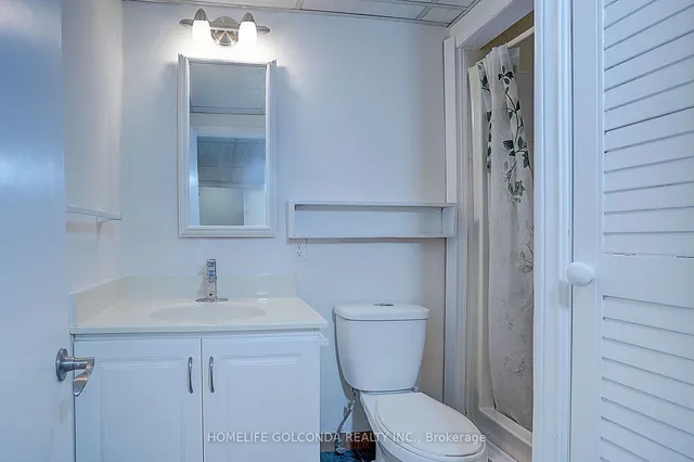 Additional image 26 of 38 Applegate Cres