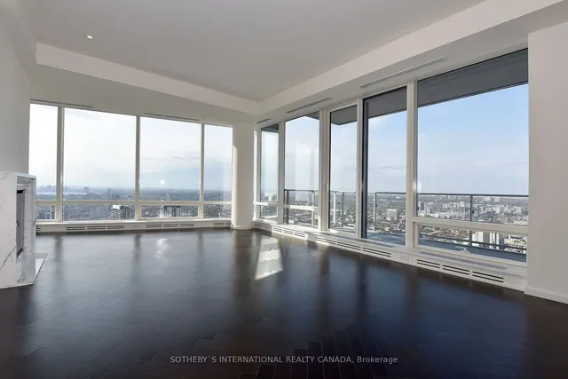 Additional image 12 of 180 University Ave Unit 5303