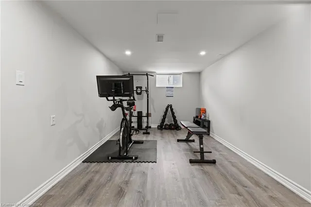 Additional image 21 of 1025 Plains View Ave