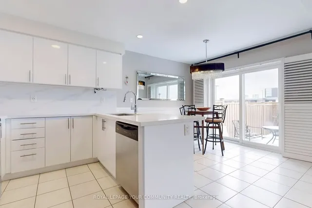 Additional image 15 of 1140 Duignan Cres