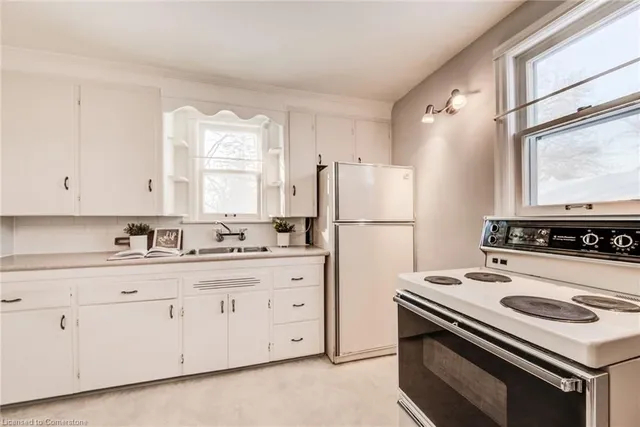 Additional image 17 of 56 Garden Ave