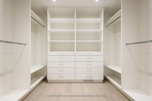 Additional image 29 of 241B Evelyn Ave