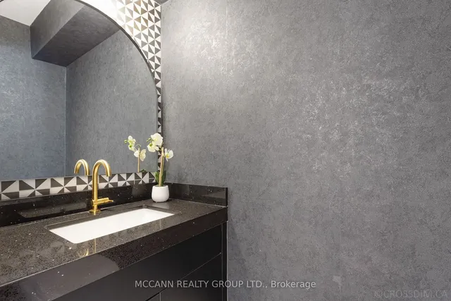 Additional image 13 of 141 Craighurst Ave