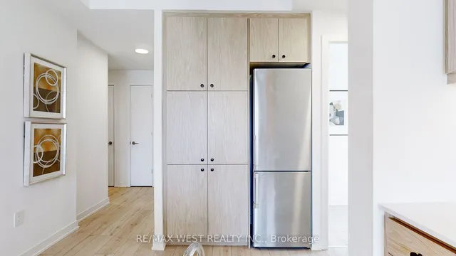 Additional image 12 of 9 Tecumseth St Unit 707