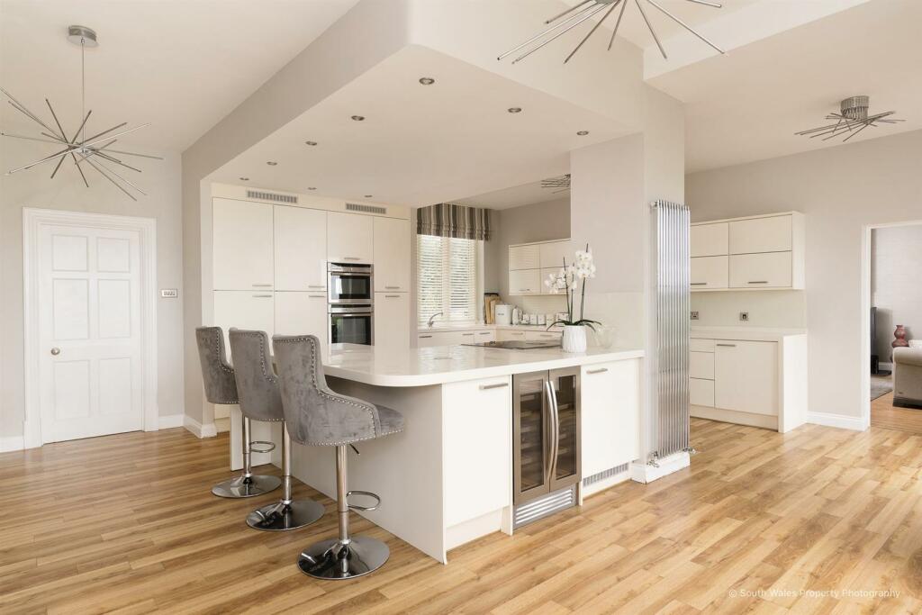 Additional image 18 of Broadway, Llanblethian, Cowbridge, Vale of Glamorgan, CF71 7EY