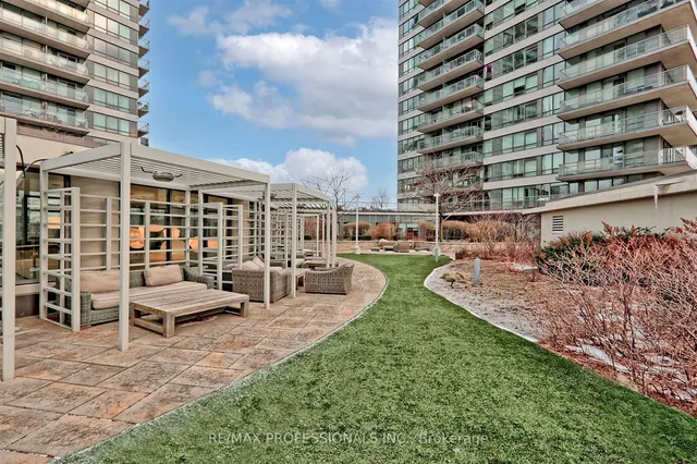 Additional image 40 of 2240 Lake Shore Blvd Unit 404