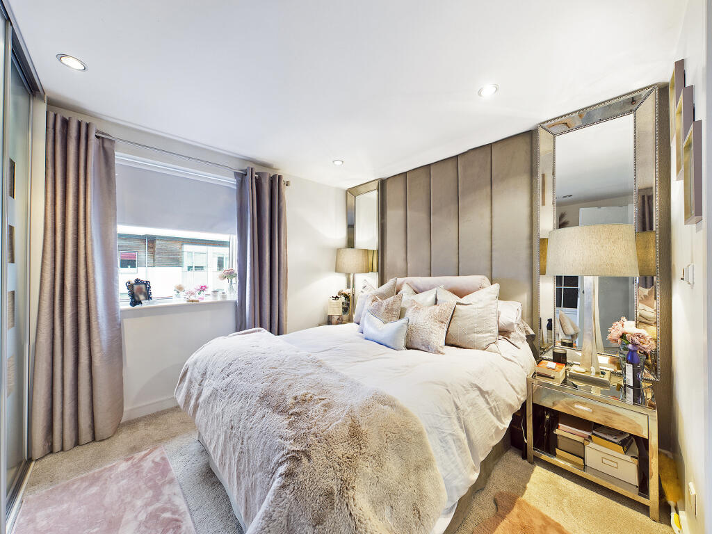 Additional image 7 of Dee Hills Park, Chester, CH3