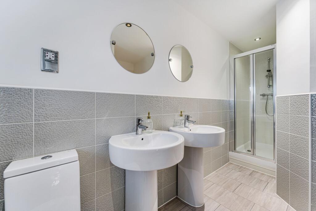 Additional image 17 of Spacious, Private, and Unrivalled Views Across Fields