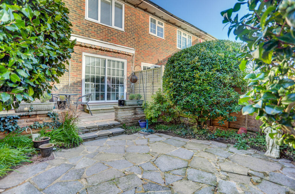 Additional image 14 of Fulmar Close, Hove, East Sussex, BN3