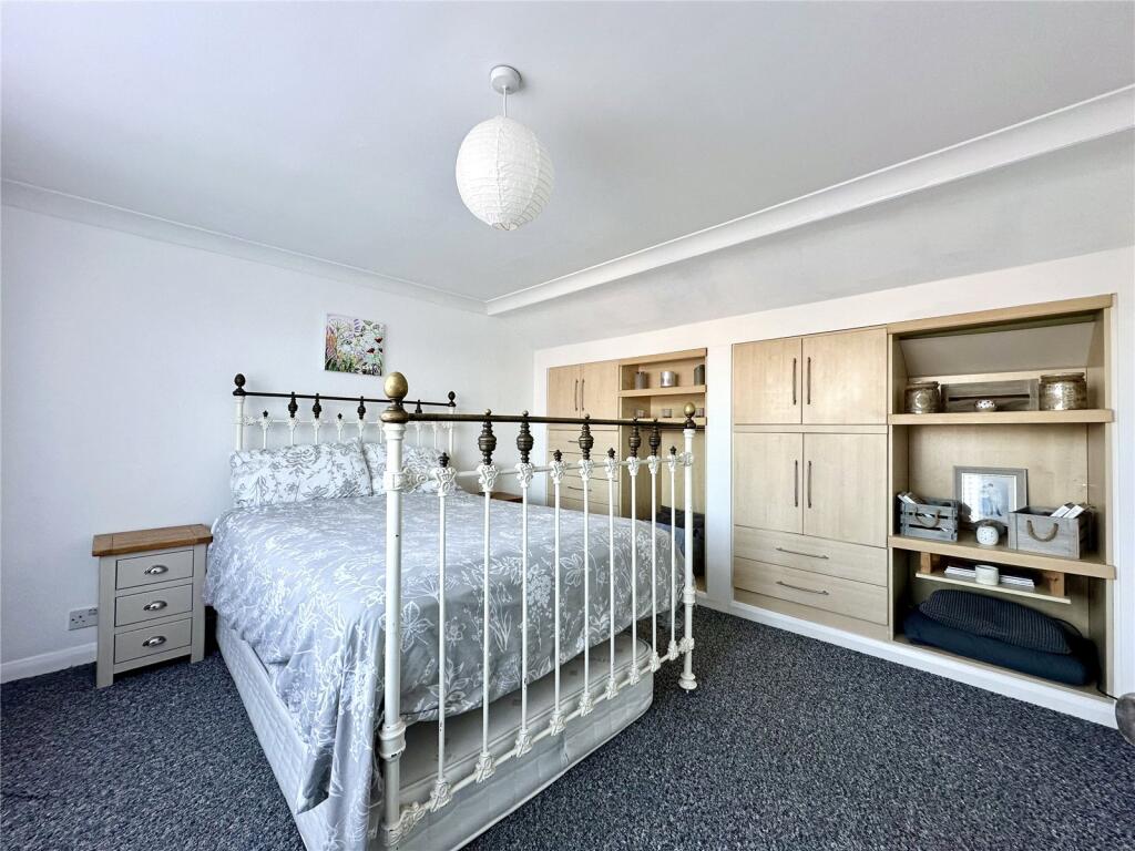 Additional image 12 of Woodfield Gardens, Highcliffe on Sea, Christchurch, Dorset, BH23