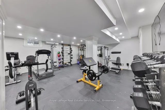 Additional image 29 of 395 Dymott Ave