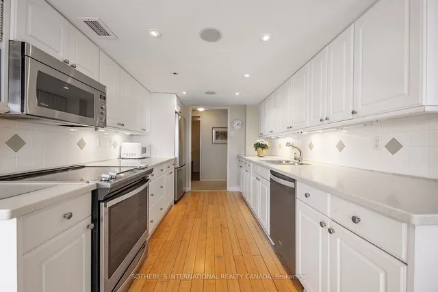 Additional image 13 of 61 St Clair Ave Unit 1001