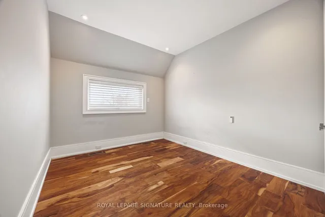 Additional image 17 of 90 Upper Canada Dr