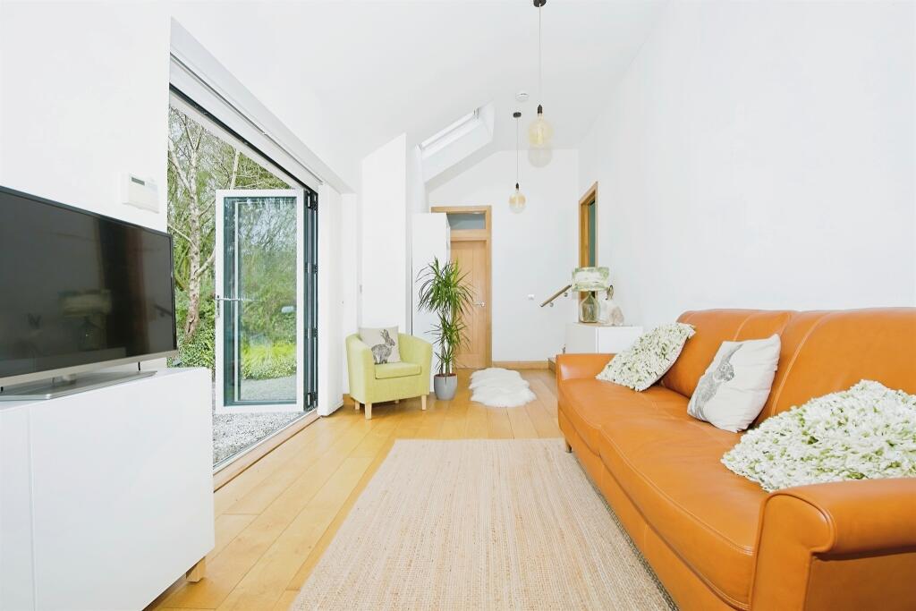 Additional image 10 of Heol-Y-Felin, Cefn Hengoed, Hengoed