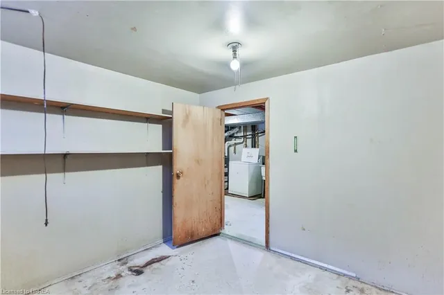 Additional image 38 of 15 Queensbury Dr