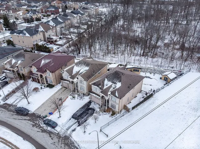 Additional image 35 of 240 CLOVERLEAF Dr