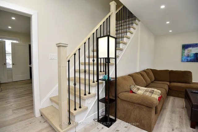 Additional image 9 of 2546 Wilson St