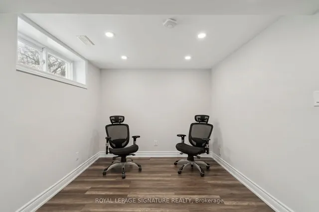 Additional image 34 of 48 Neapolitan Dr