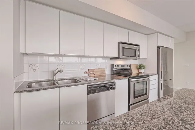 Additional image 11 of 2240 Lake Shore Blvd Unit 404