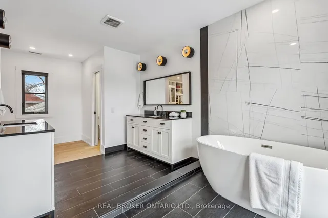 Additional image 18 of 44 Hunt Club Dr