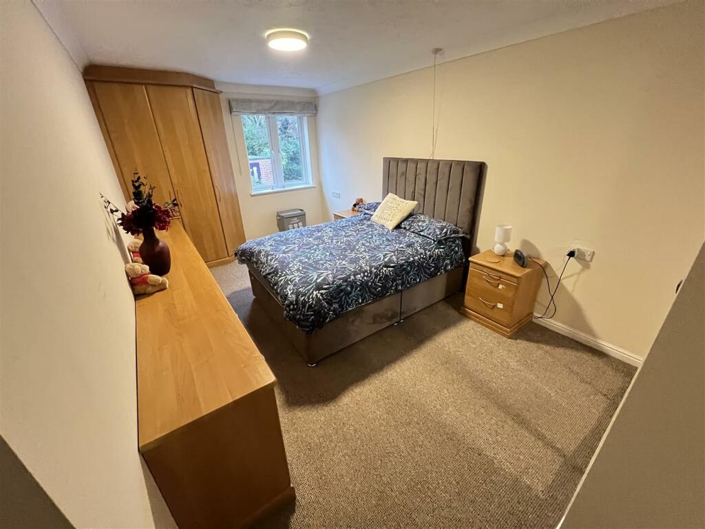 Additional image 15 of Telegraph Road, Heswall, Wirral