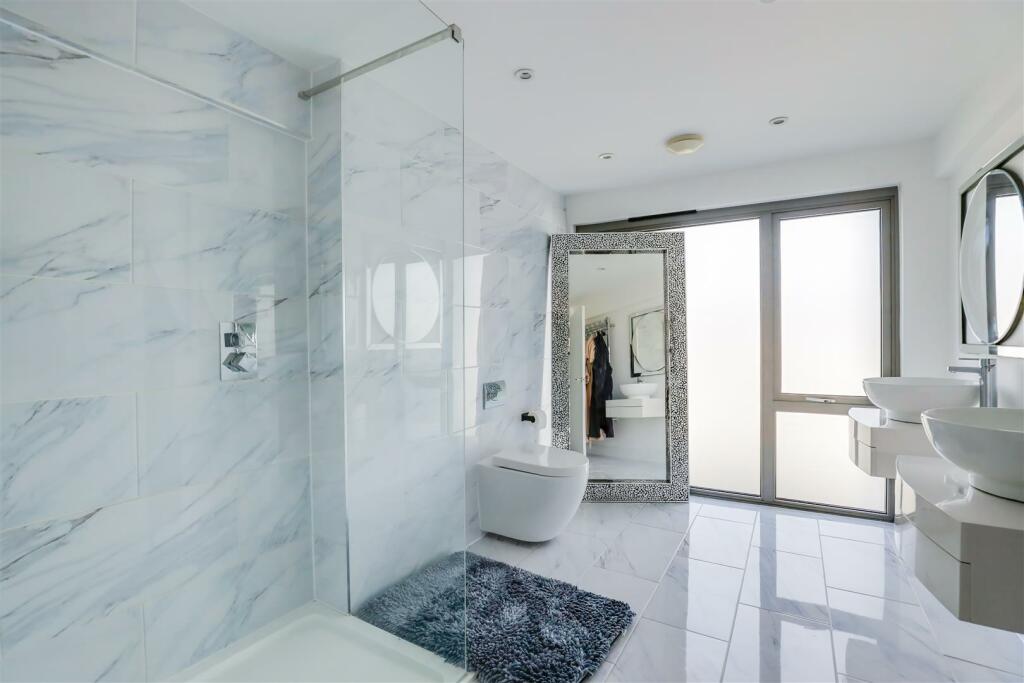 Additional image 21 of Sea View Court, Fontygary Road, Rhoose, Vale of Glamorgan, CF62 3FN