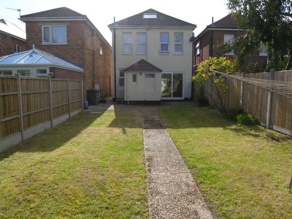 Additional image 13 of 5 bedroom Detached House in Winton