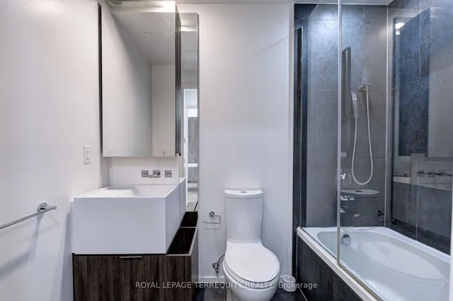 Additional image 18 of 1 Bloor St Unit 2712