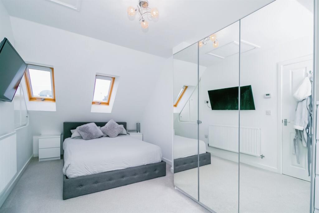 Additional image 2 of Cei Tir Y Castell, Barry