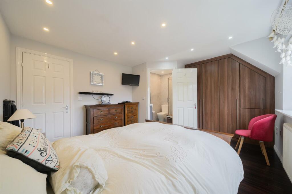 Additional image 17 of East O' Hills Close, Heswall, Wirral, CH60