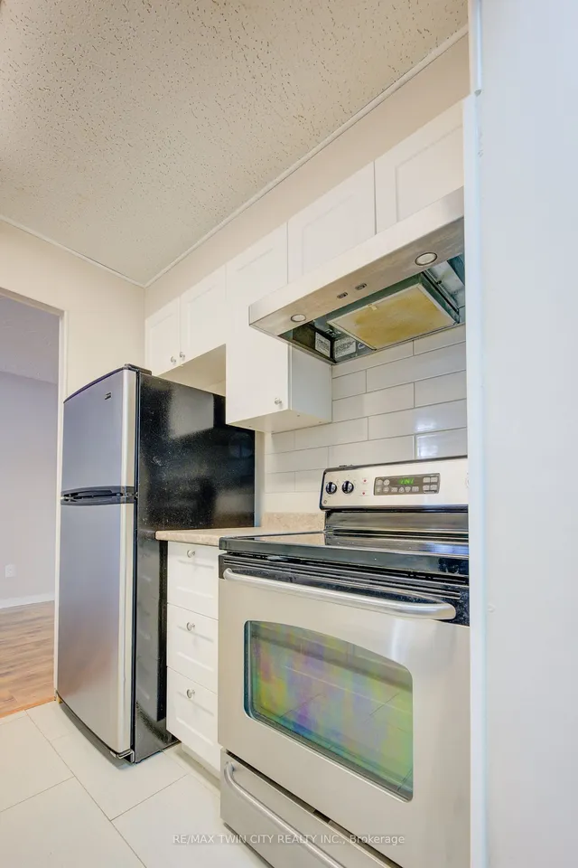 Additional image 8 of 24 Mooregate Cres Unit 202