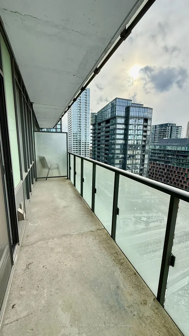Additional image 9 of 170 Fort York Blvd Unit 1312
