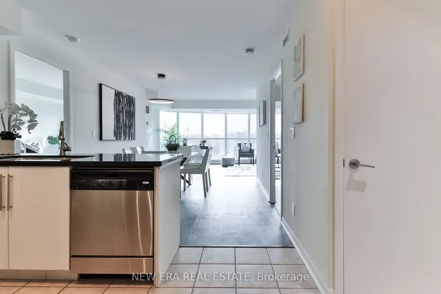 Additional image 2 of 219 Fort York Blvd Unit 613