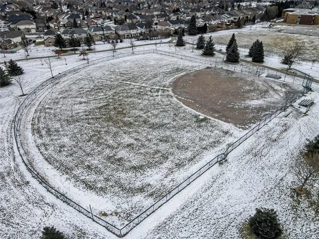 Additional image 25 of 370 Stonehenge Dr Unit 9