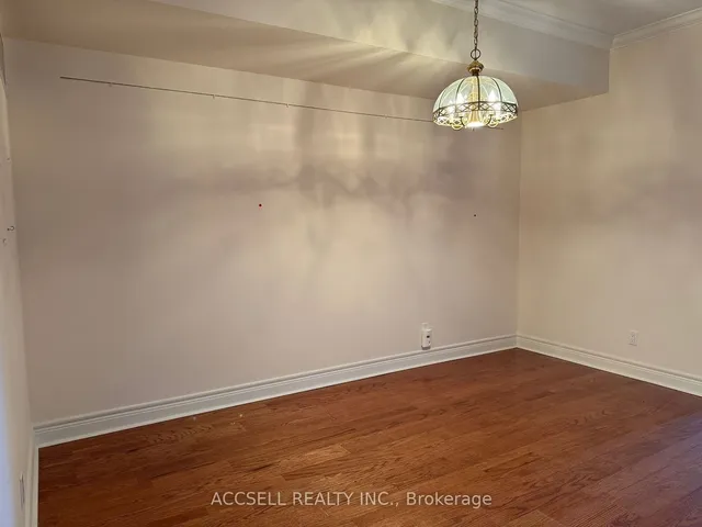 Additional image 5 of 30 Anglesey Blvd Unit 304