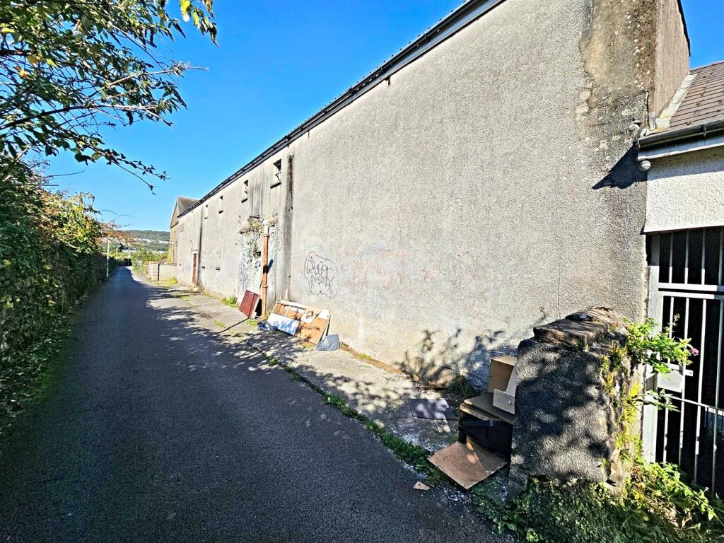 Additional image 8 of Cyrchygwas Road, Pontypridd