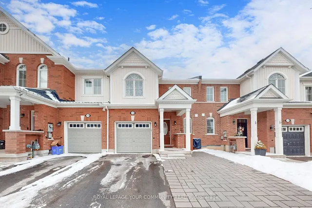 1140 Duignan Cres