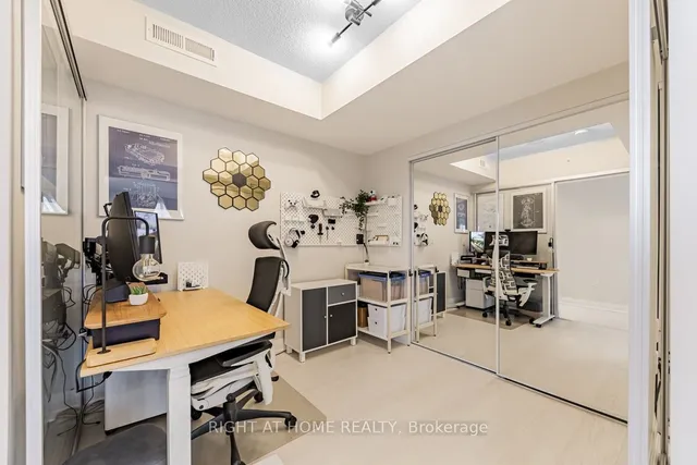 Additional image 13 of 26 gibbs Rd Unit 339