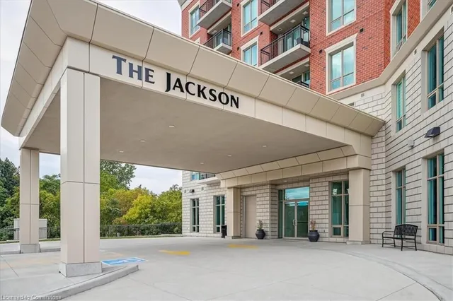 Additional image 29 of 2750 King St Unit 404