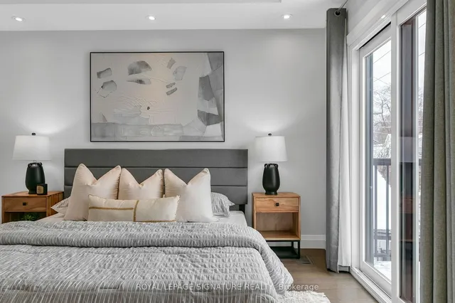 Additional image 18 of 63 Thyra Ave