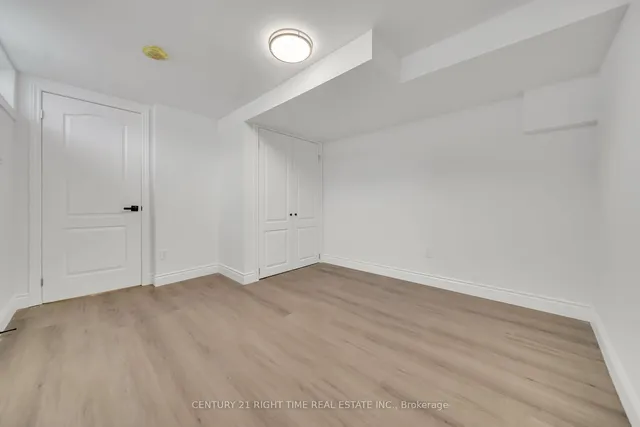 Additional image 32 of 50 Lakeside Dr